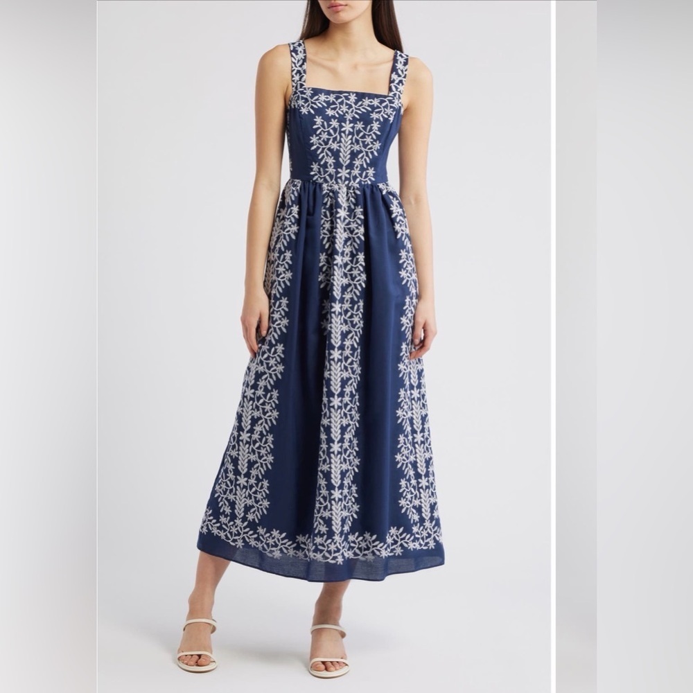 Julia Jordan Strapless Dress in Navy with White Floral Design